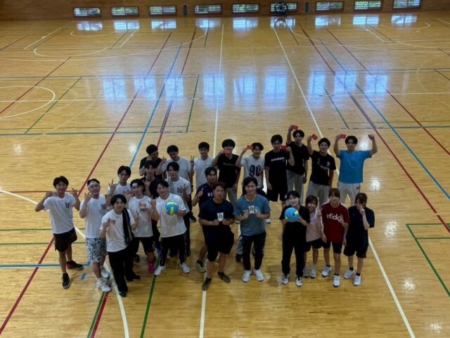 こんにちは！学友会です！
6月27日にスポーツ大会が開催されました！✨
白熱したドッチボールでとても盛り上がっていました！🔥

#nuhw
#新潟医療福祉大学
#新潟医療福祉大学学友会
#nsgグループ